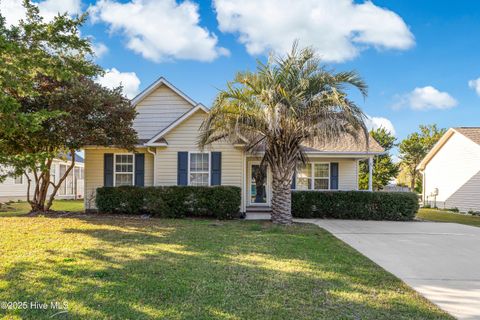 Photo of 4943 N Hampton Drive SE, Southport, NC 28461 (MLS # 100541535)