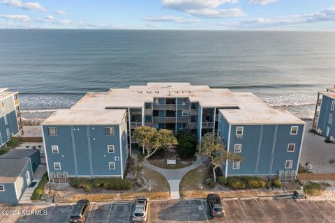 A home in North Topsail Beach