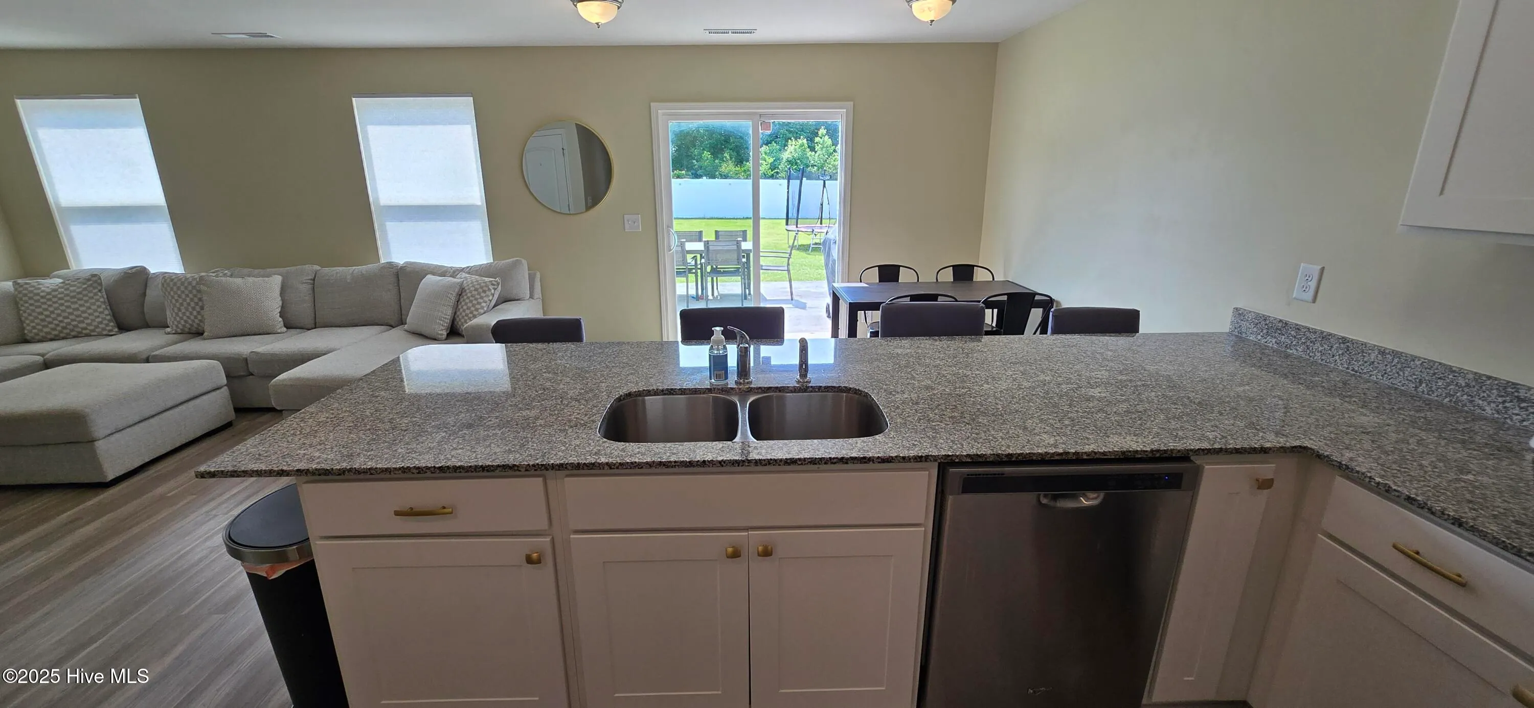 Winterville, North Carolina 28590, United States, 5 Bedrooms Bedrooms, ,3 BathroomsBathrooms,Residential,Active,144696