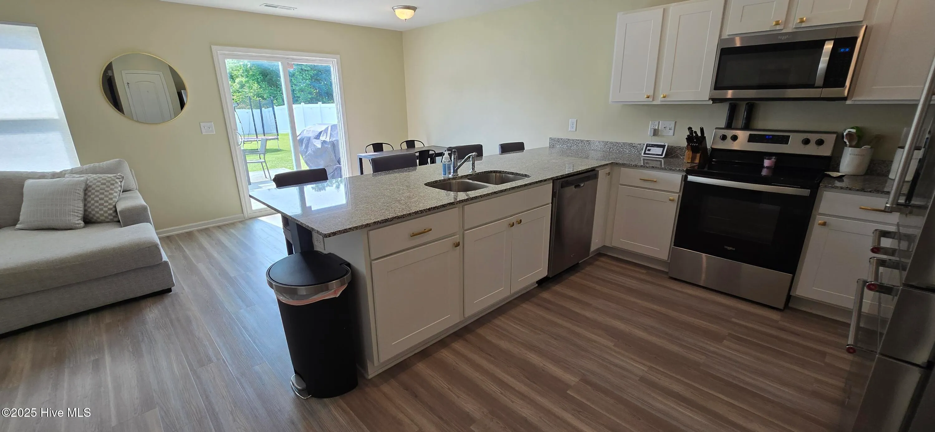 Winterville, North Carolina 28590, United States, 5 Bedrooms Bedrooms, ,3 BathroomsBathrooms,Residential,Active,144696