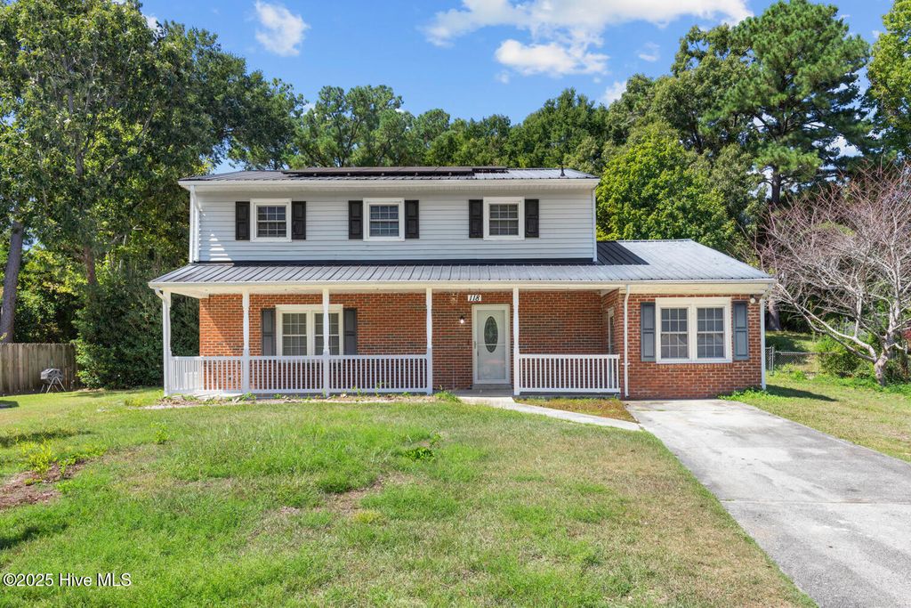 Photo of 118 Lance Court, Jacksonville, NC 28546 (MLS # 100532504)