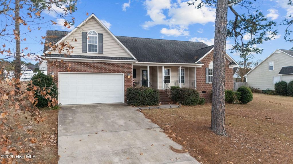 Photo of 101 Pine Brae Lane, Aberdeen, NC 28315 (MLS # 100543412)