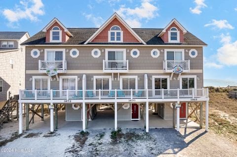 A home in North Topsail Beach