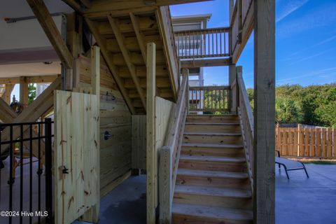 A home in North Topsail Beach