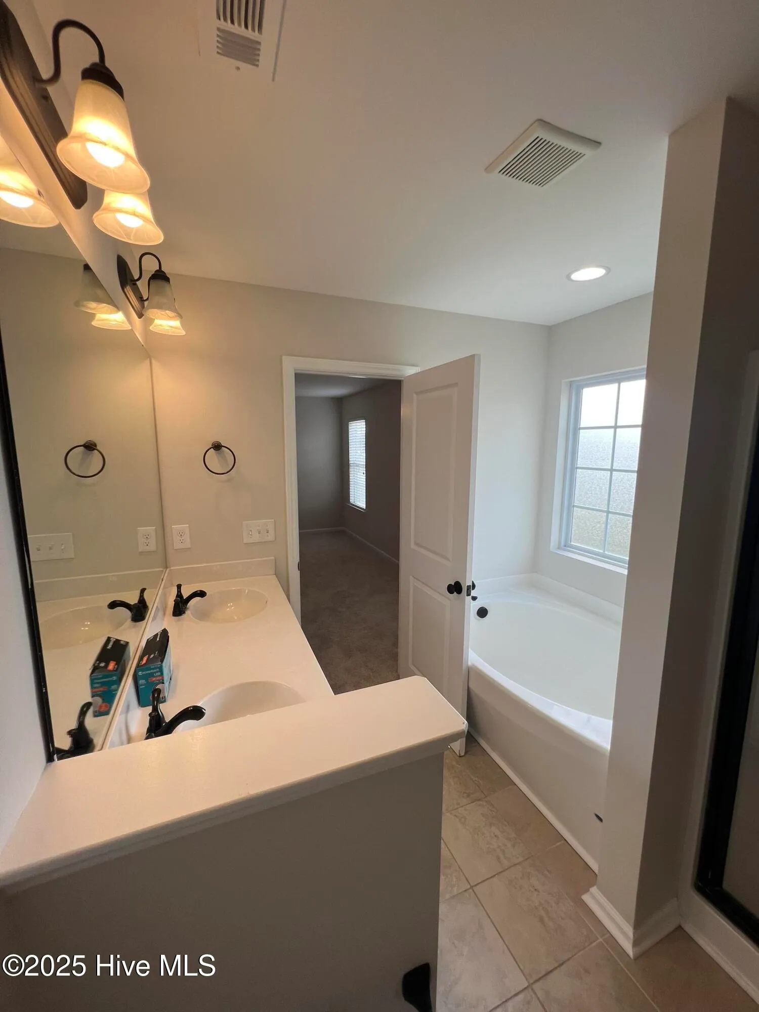 Winterville, North Carolina 28590, United States, 3 Bedrooms Bedrooms, ,3 BathroomsBathrooms,Residential,Active,231321