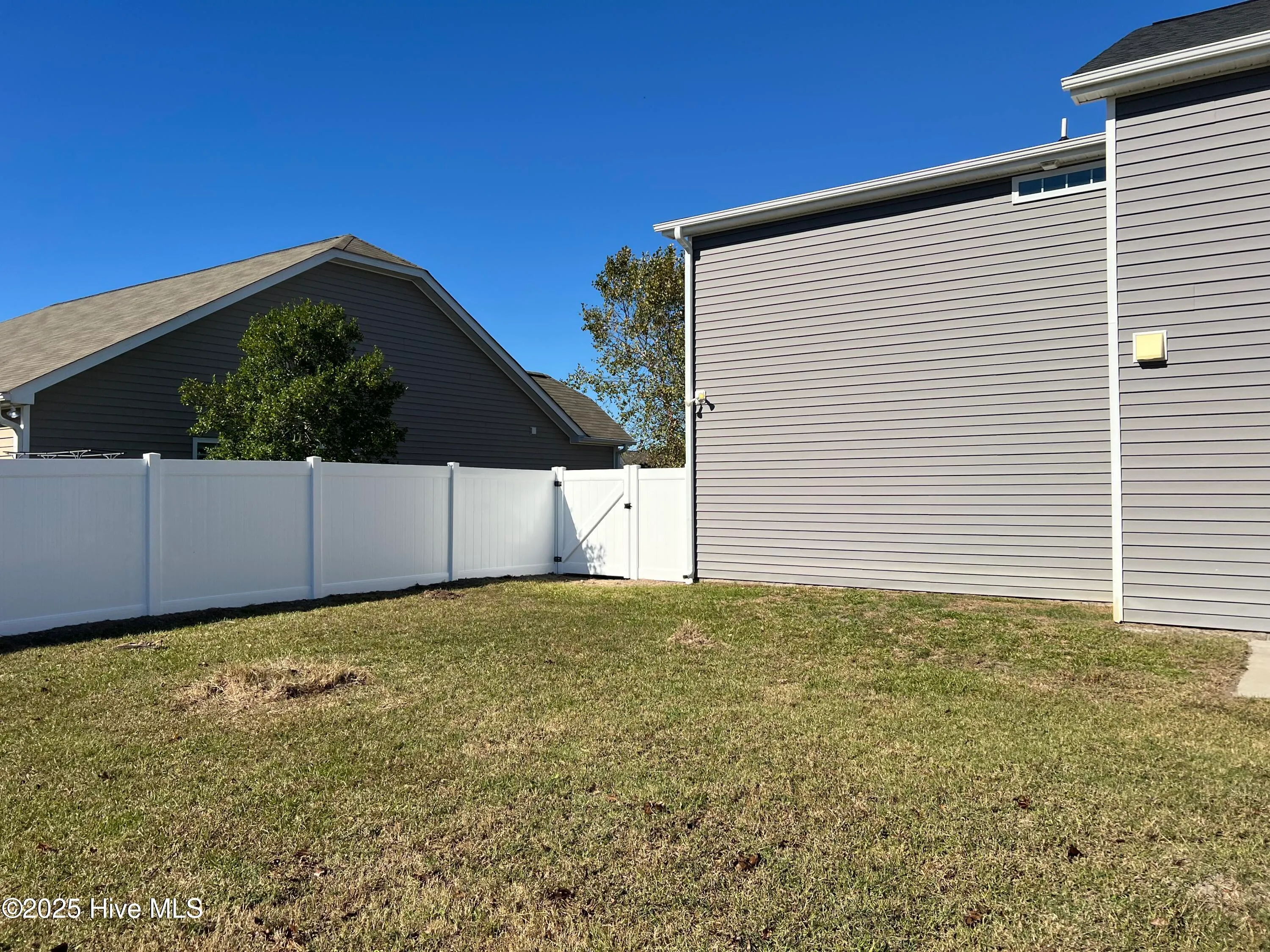 Winterville, North Carolina 28590, United States, 3 Bedrooms Bedrooms, ,3 BathroomsBathrooms,Residential,Active,231321