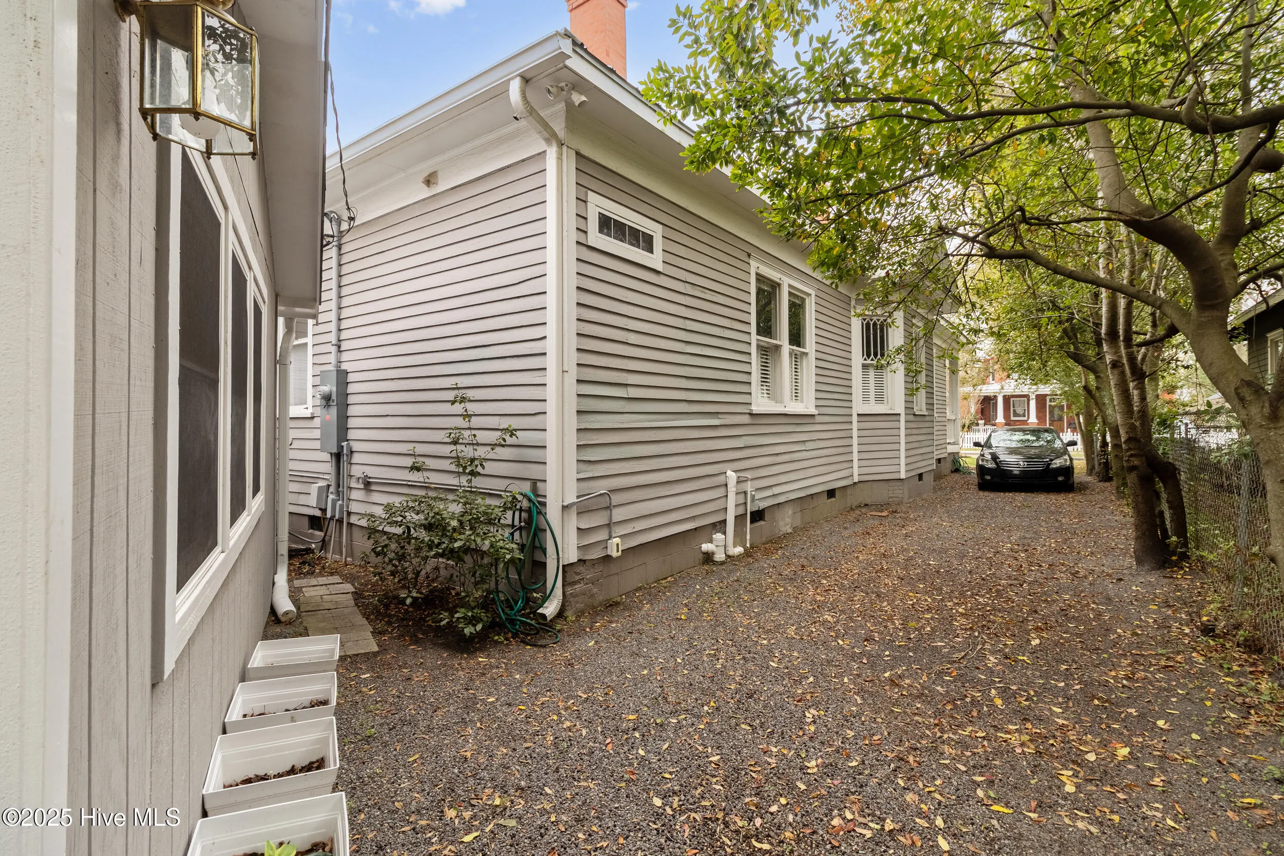 Wilmington, North Carolina 28403, United States, 3 Bedrooms Bedrooms, ,2 BathroomsBathrooms,Residential,Pending,88679