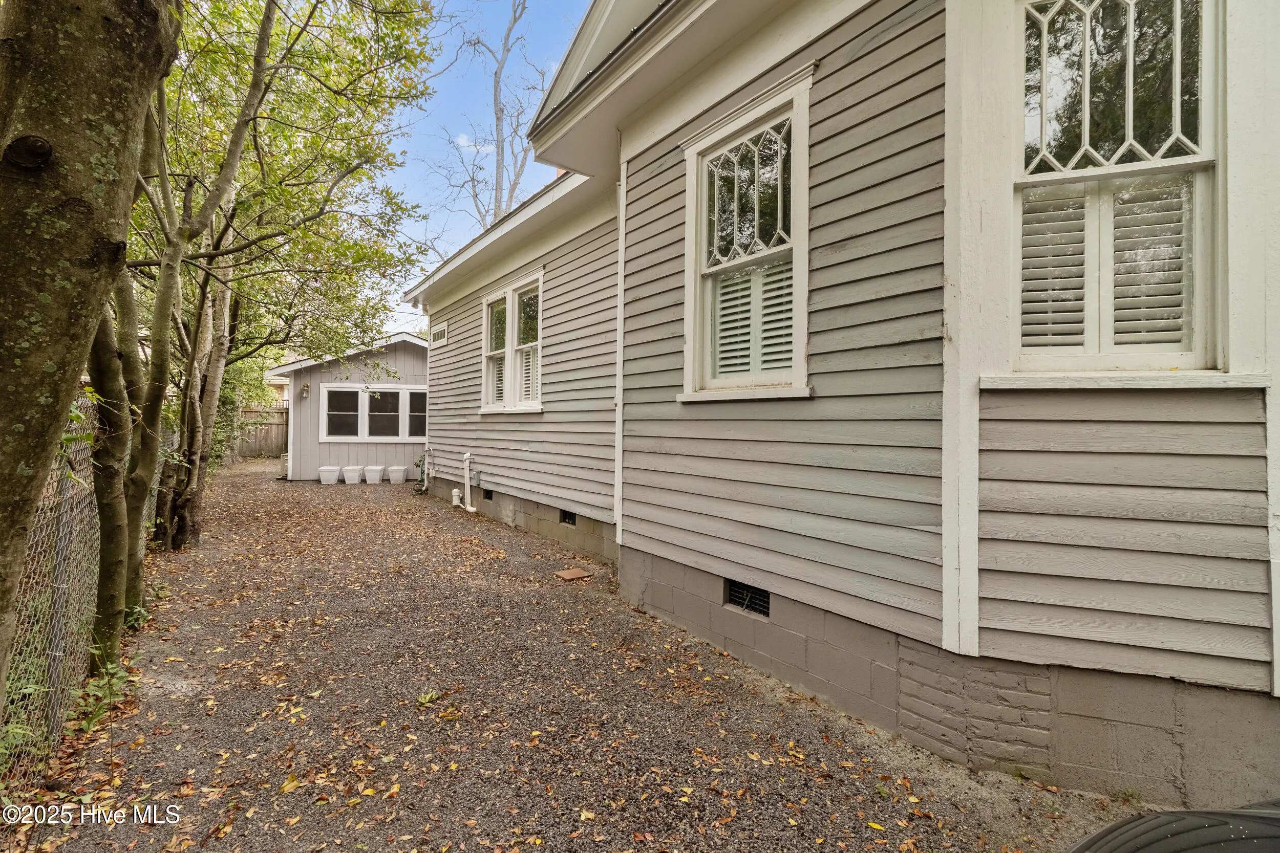 Wilmington, North Carolina 28403, United States, 3 Bedrooms Bedrooms, ,2 BathroomsBathrooms,Residential,Pending,88679