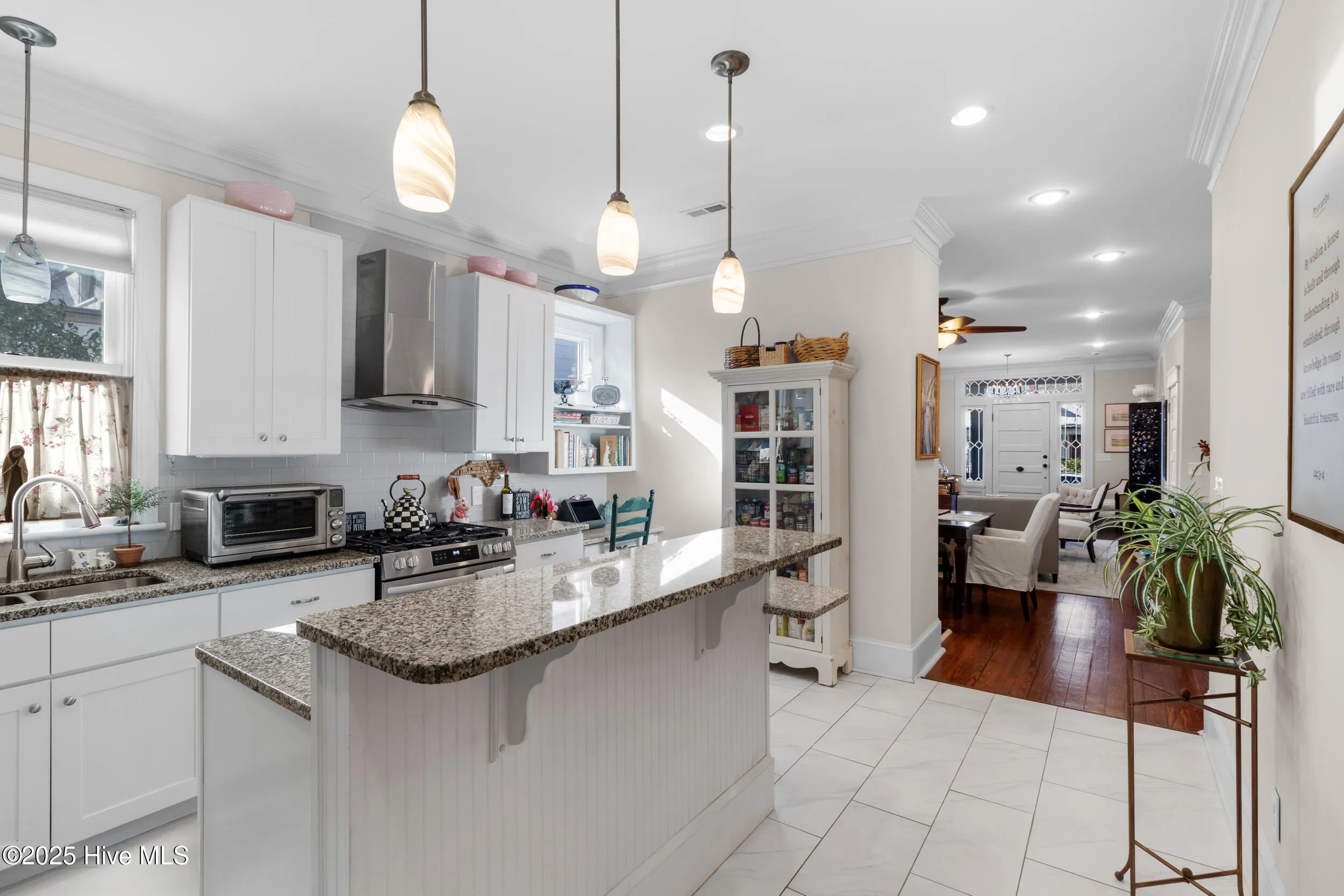 Wilmington, North Carolina 28403, United States, 3 Bedrooms Bedrooms, ,2 BathroomsBathrooms,Residential,Pending,88679