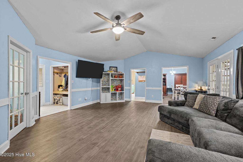 Photo of 114 Trailwood Drive, Hubert, NC 28539 (MLS # 100533064)