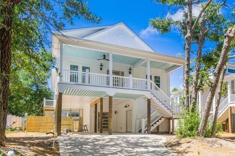 A home in Oak Island