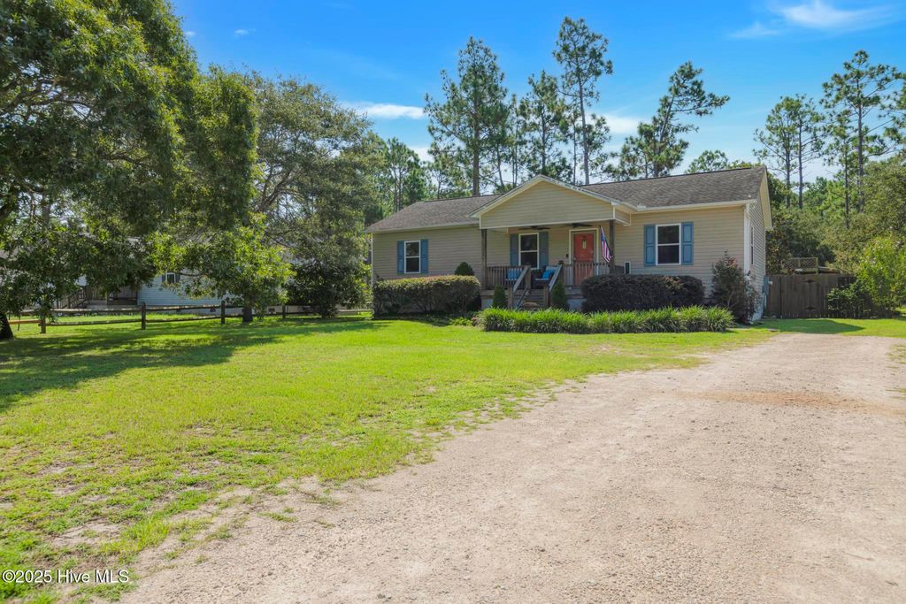 Photo of 2648 Evans Circle SW, Shallotte, NC 28470 (MLS # 100527008)