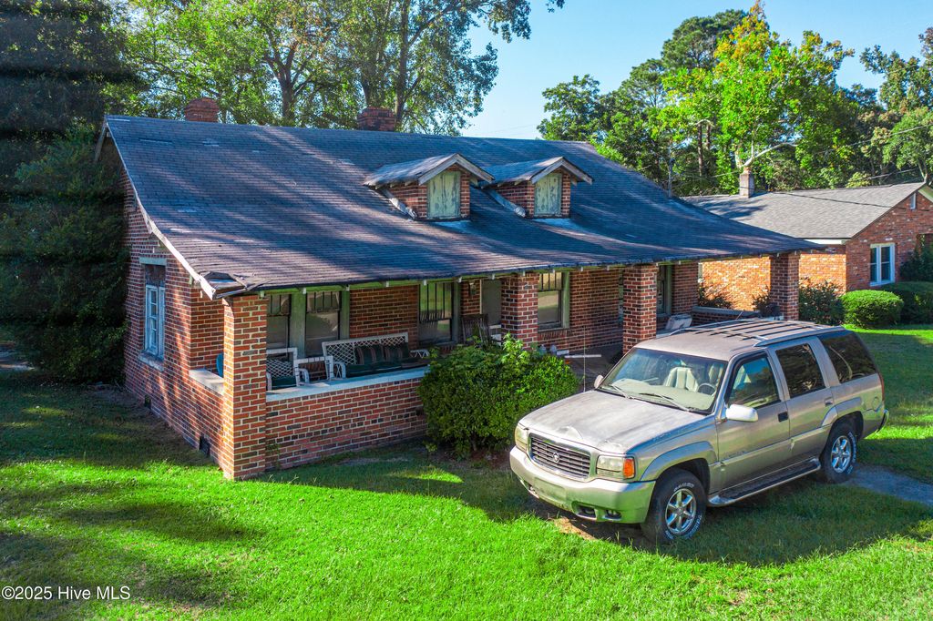 Photo of 205 Jackson Street, Fairmont, NC 28340 (MLS # 100537380)