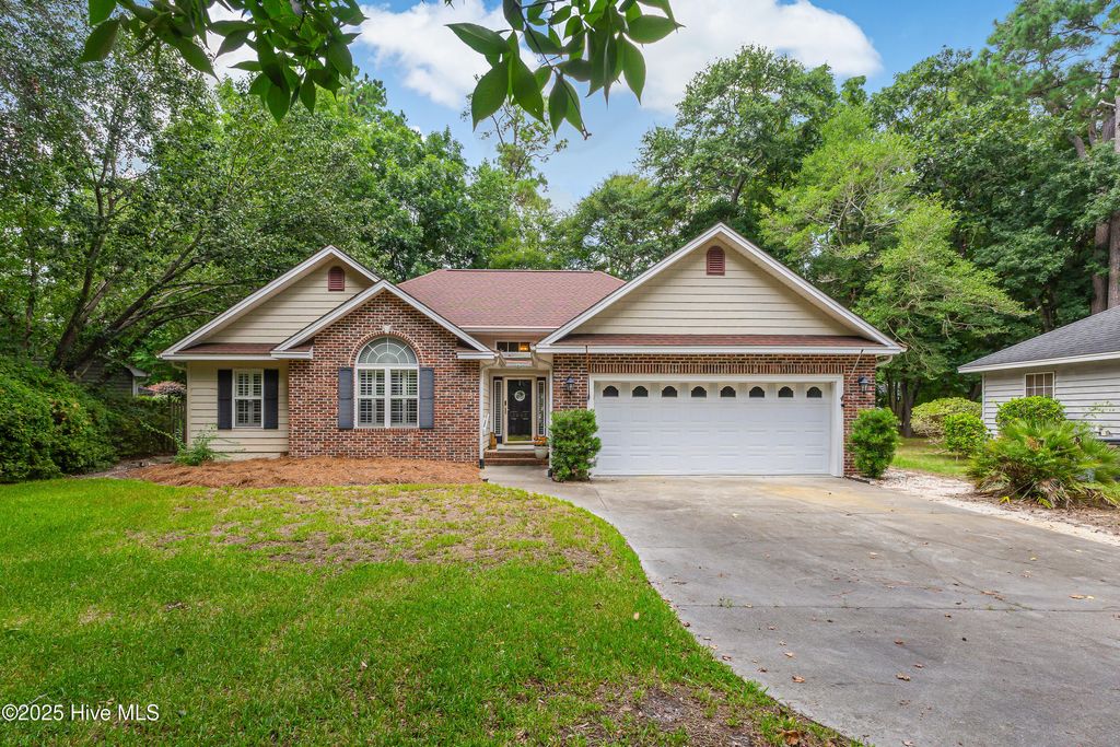 Photo of 1663 Bent Tree Trail SW, Ocean Isle Beach, NC 28469 (MLS # 100520400)