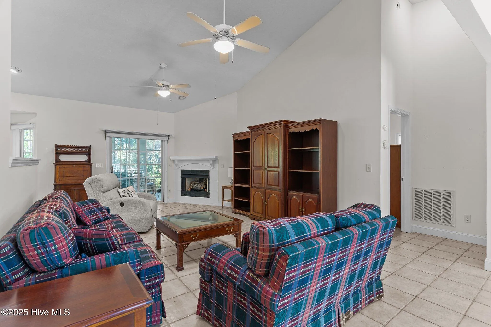 Southport, North Carolina 28461, United States, 3 Bedrooms Bedrooms, ,2 BathroomsBathrooms,Residential,Active,136418