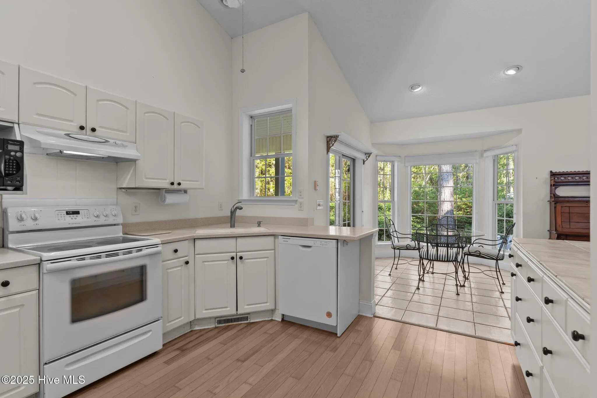 Southport, North Carolina 28461, United States, 3 Bedrooms Bedrooms, ,2 BathroomsBathrooms,Residential,Active,136418