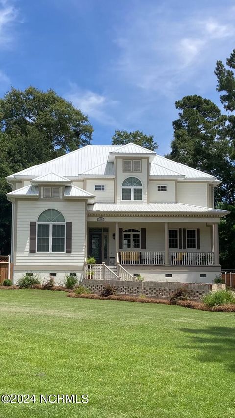 A home in Lake Waccamaw