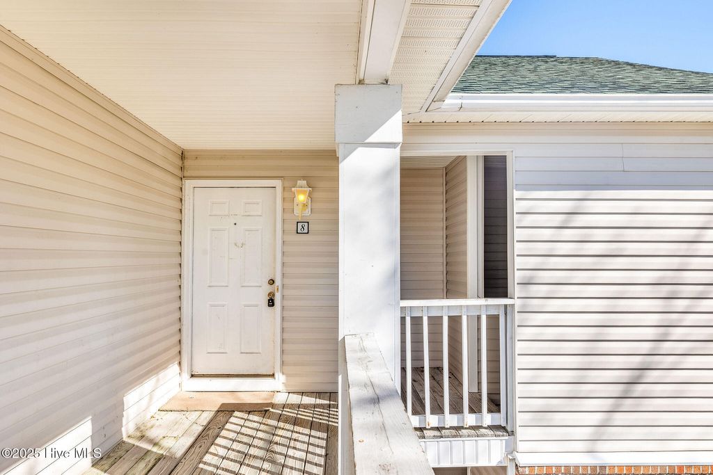 Photo of 1601 Willoughby Park Court #Unit 8, Wilmington, NC 28412 (MLS # 100541410)