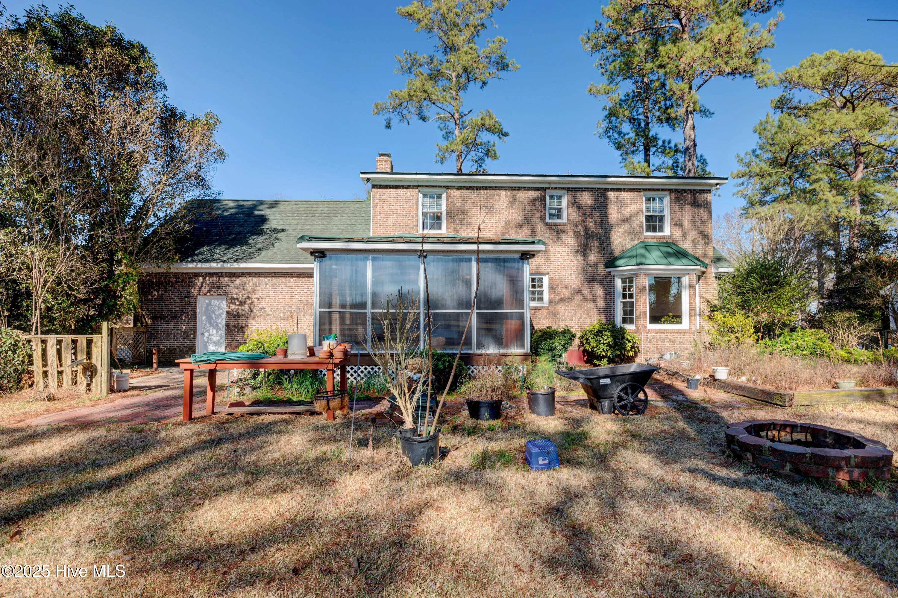 Jacksonville, North Carolina 28540, United States, 4 Bedrooms Bedrooms, ,3 BathroomsBathrooms,Residential,Active,2844