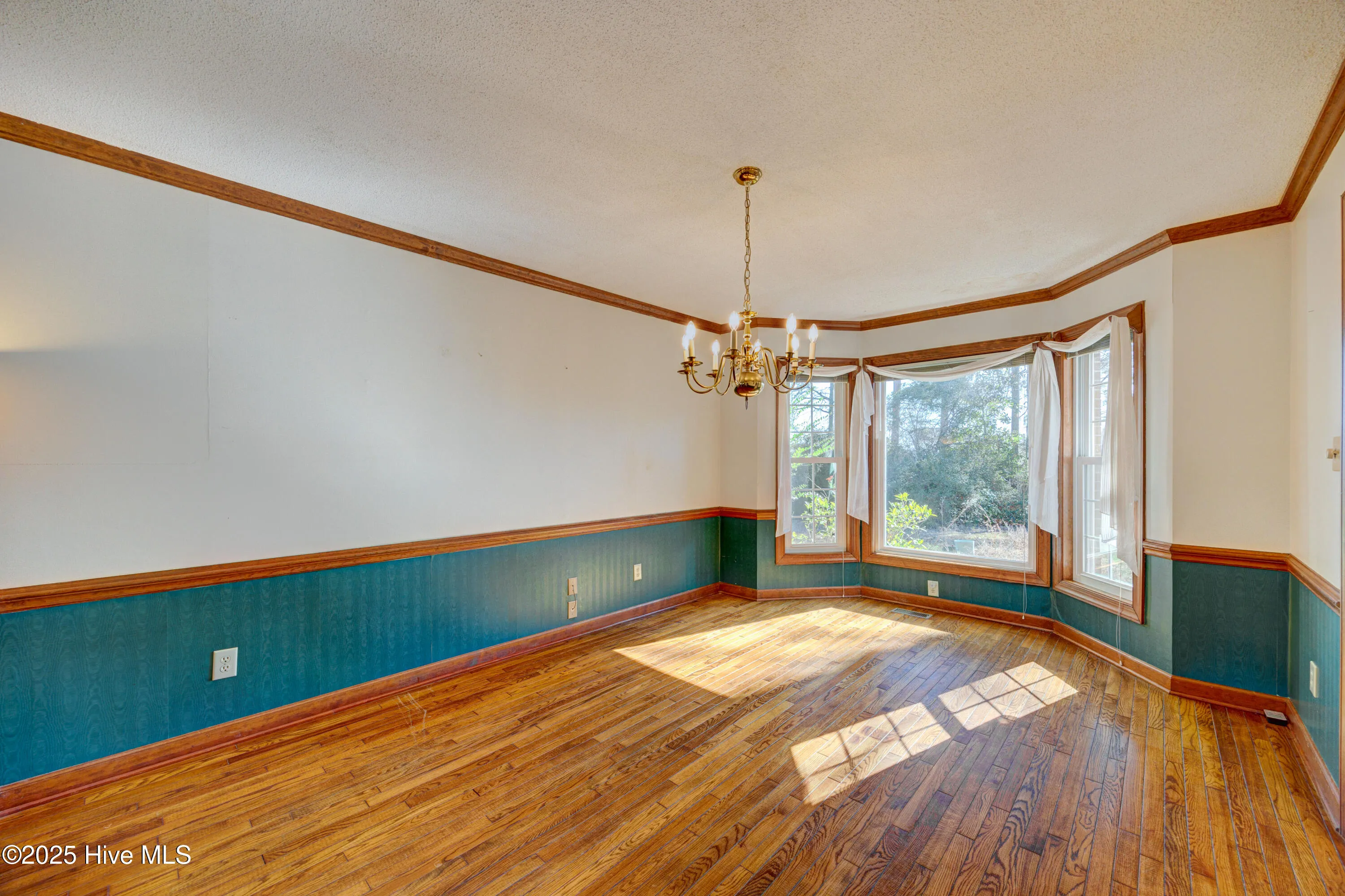 Jacksonville, North Carolina 28540, United States, 4 Bedrooms Bedrooms, ,3 BathroomsBathrooms,Residential,Active,2844