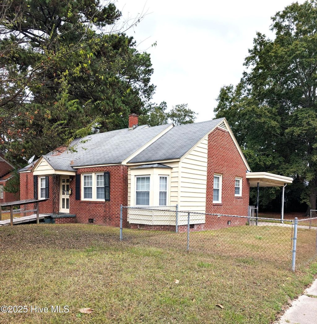 Photo of 1513 Rose Street, Goldsboro, NC 27530 (MLS # 100535471)