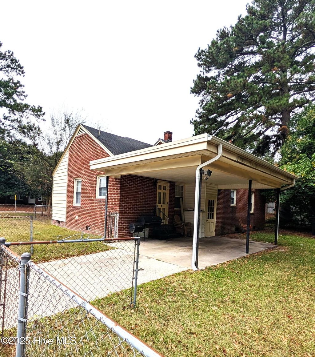 Photo of 1513 Rose Street, Goldsboro, NC 27530 (MLS # 100535471)