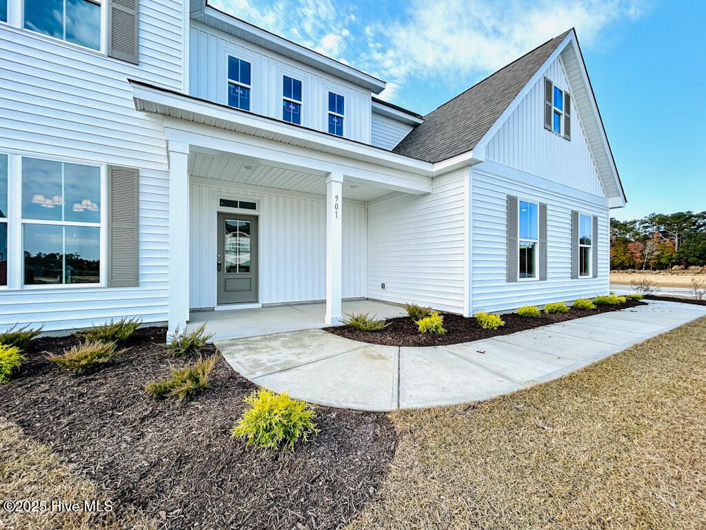 Photo of 901 Wild Azalea Way, Hubert, NC 28539 (MLS # 100538068)