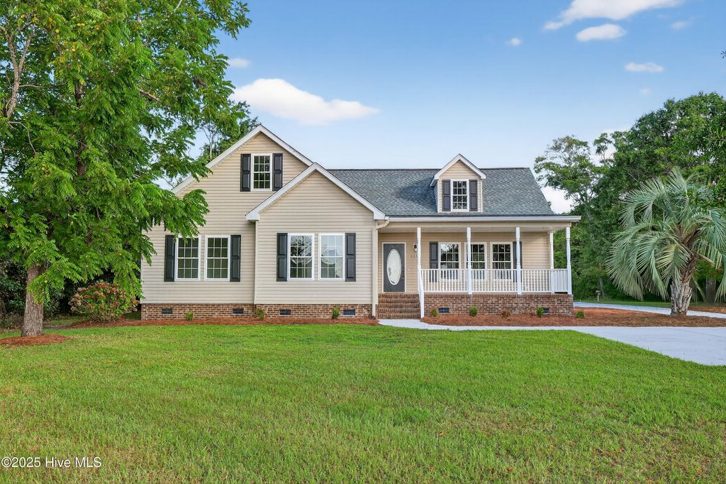 Photo of 119 Leslie Drive, Hubert, NC 28539 (MLS # 100527052)
