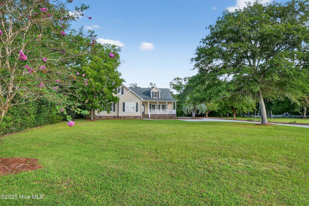 Photo of 119 Leslie Drive, Hubert, NC 28539 (MLS # 100527052)