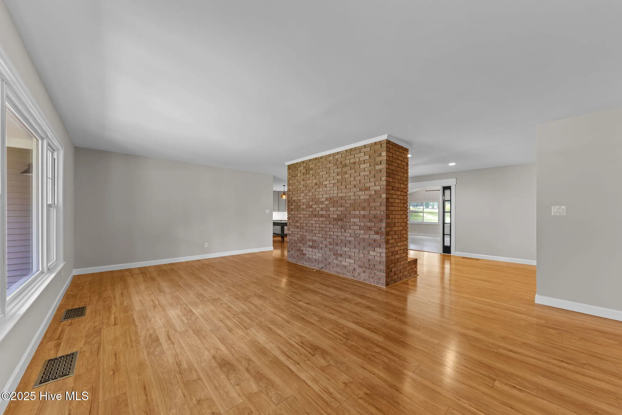 Whispering Pines, North Carolina 28327, United States, 3 Bedrooms Bedrooms, ,2 BathroomsBathrooms,Residential,Pending,222596