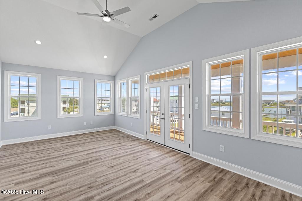 244/246 Grandview Drive