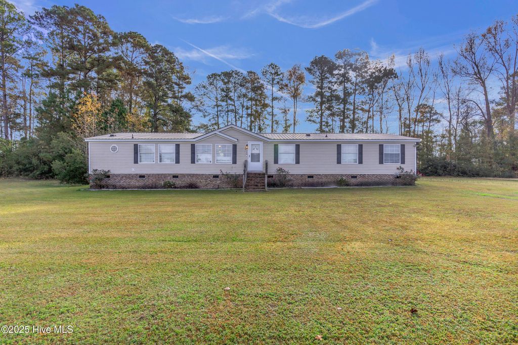 Photo of 406 King Arthur Drive, Whiteville, NC 28472 (MLS # 100543887)