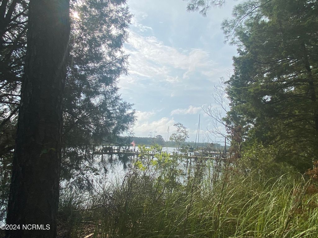 Photo of 5314 Trade Winds Road, New Bern, NC 28560 (MLS # 100459195)