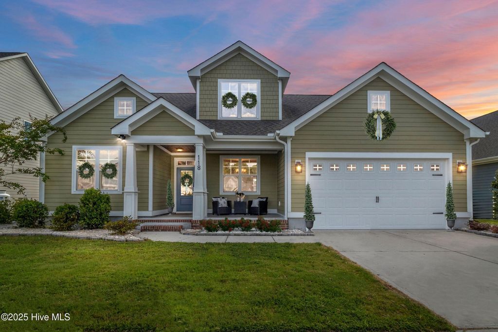 Photo of 118 Sailor Sky Way, Hampstead, NC 28443 (MLS # 100528109)