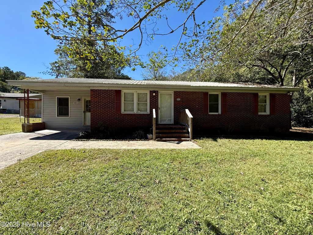 Photo of 403 Henderson Street, Williamston, NC 27892 (MLS # 100536882)