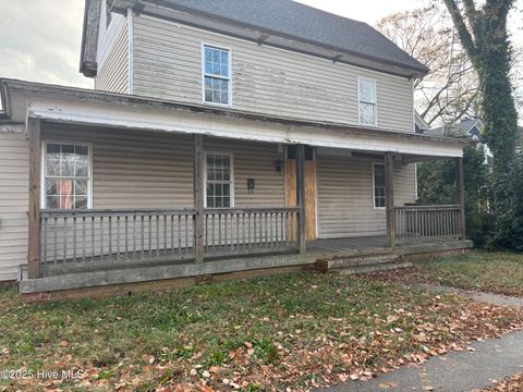 A home in Elizabeth City