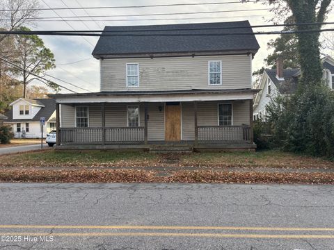 A home in Elizabeth City