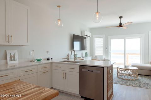 Tiny photo for 804 N Topsail Drive #D, Surf City, NC 28445 (MLS # 100543911)