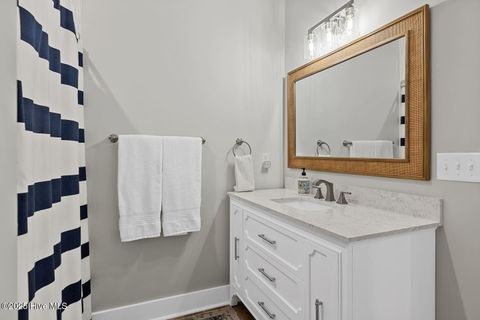 Tiny photo for 804 N Topsail Drive #D, Surf City, NC 28445 (MLS # 100543911)