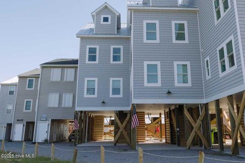 Tiny photo for 804 N Topsail Drive #D, Surf City, NC 28445 (MLS # 100543911)