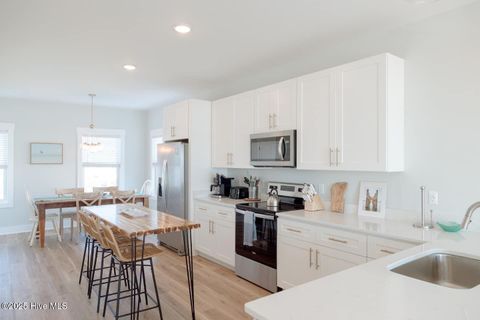 Tiny photo for 804 N Topsail Drive #D, Surf City, NC 28445 (MLS # 100543911)