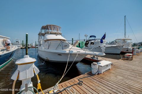 Tiny photo for 83 Harbour Point Yacht Club #C-83, Carolina Beach, NC 28428 (MLS # 100523678)