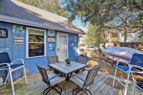 A home in Oak Island