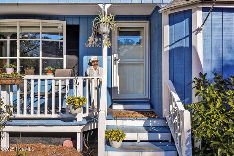 A home in Oak Island