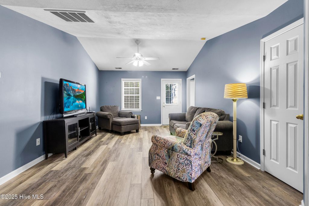 Photo of 111 Sweet Bay Drive, New Bern, NC 28560 (MLS # 100536743)