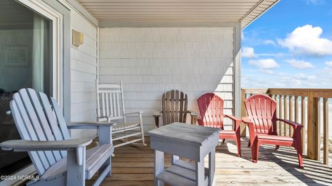 A home in Topsail Beach