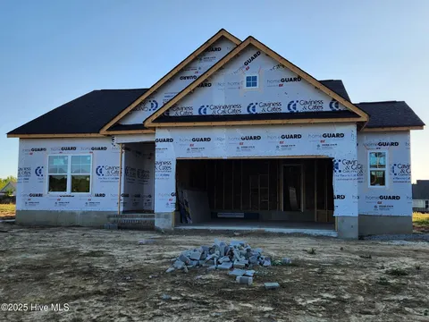 MLS: 100489718