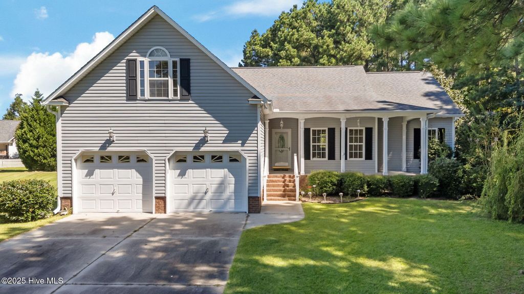 Photo of 105 Serenity Court, New Bern, NC 28560 (MLS # 100529041)