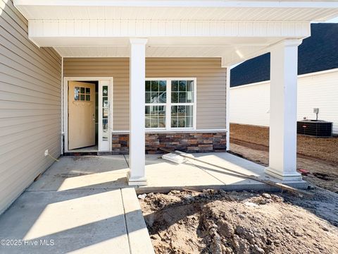 A home in Sneads Ferry