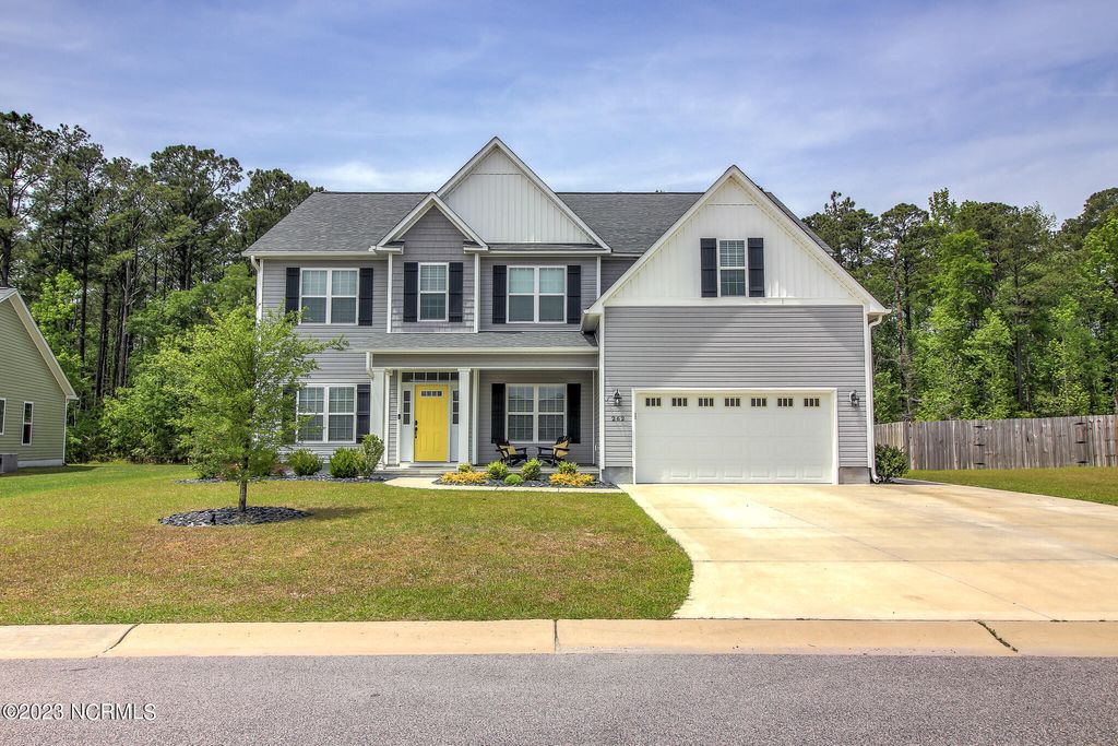 Photo of 262 Independence Boulevard, Newport, NC 28570 (MLS # 100520985)